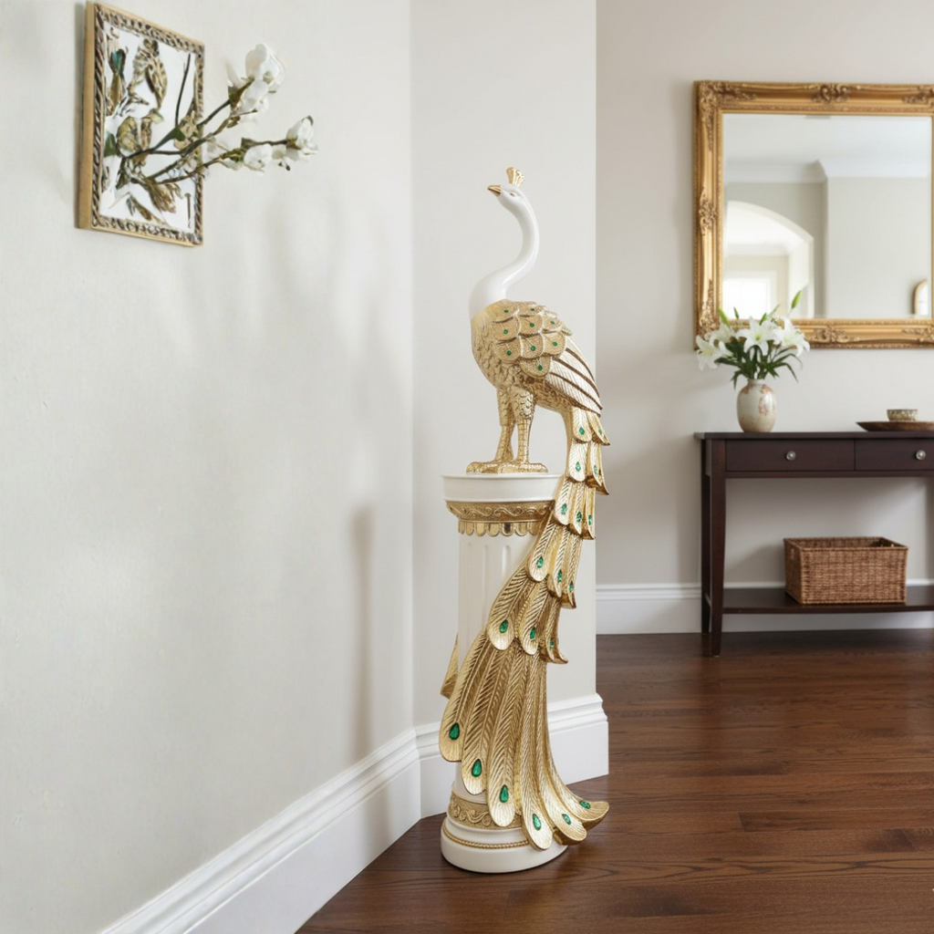 Royale Peacock Golden Grace