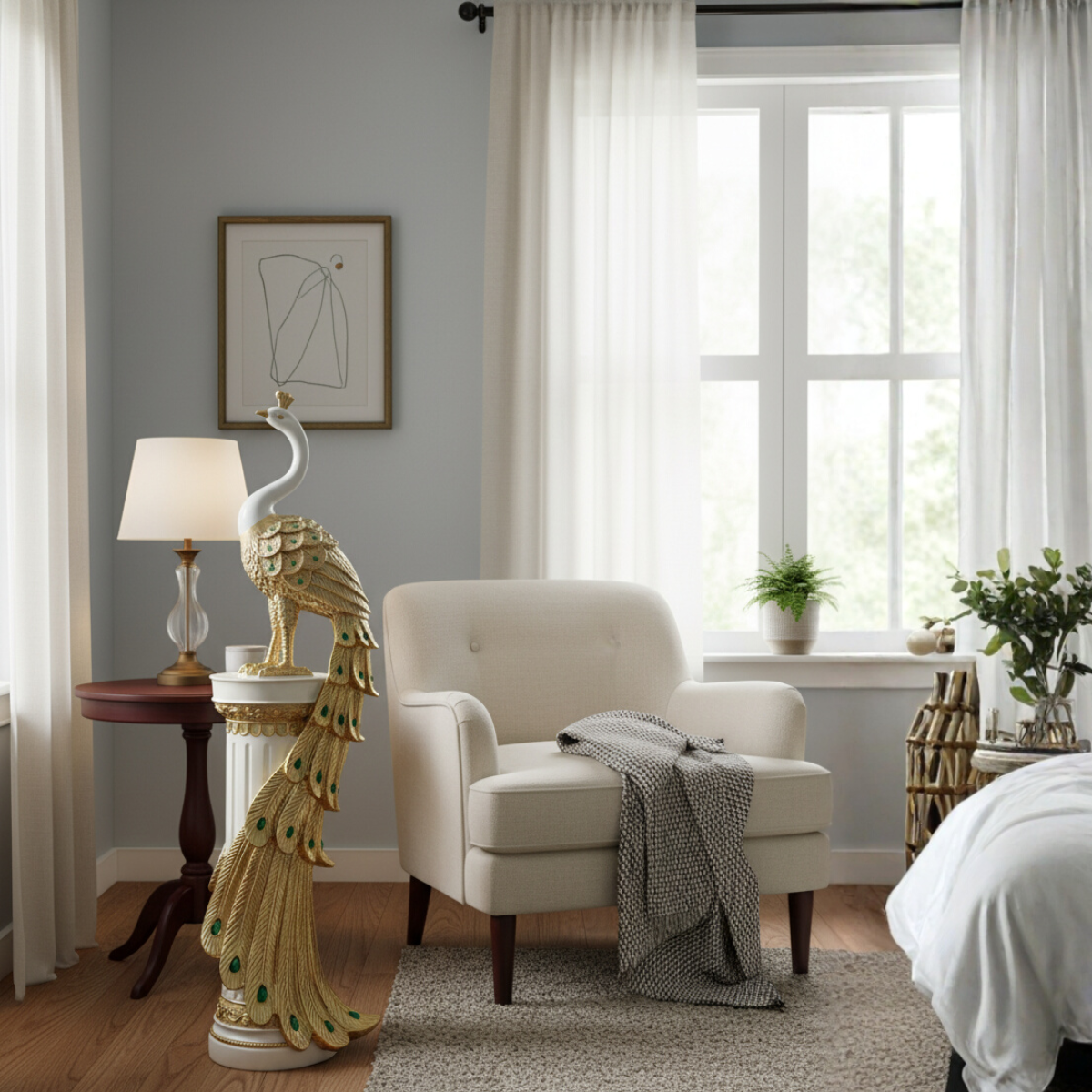 Royale Peacock Golden Grace